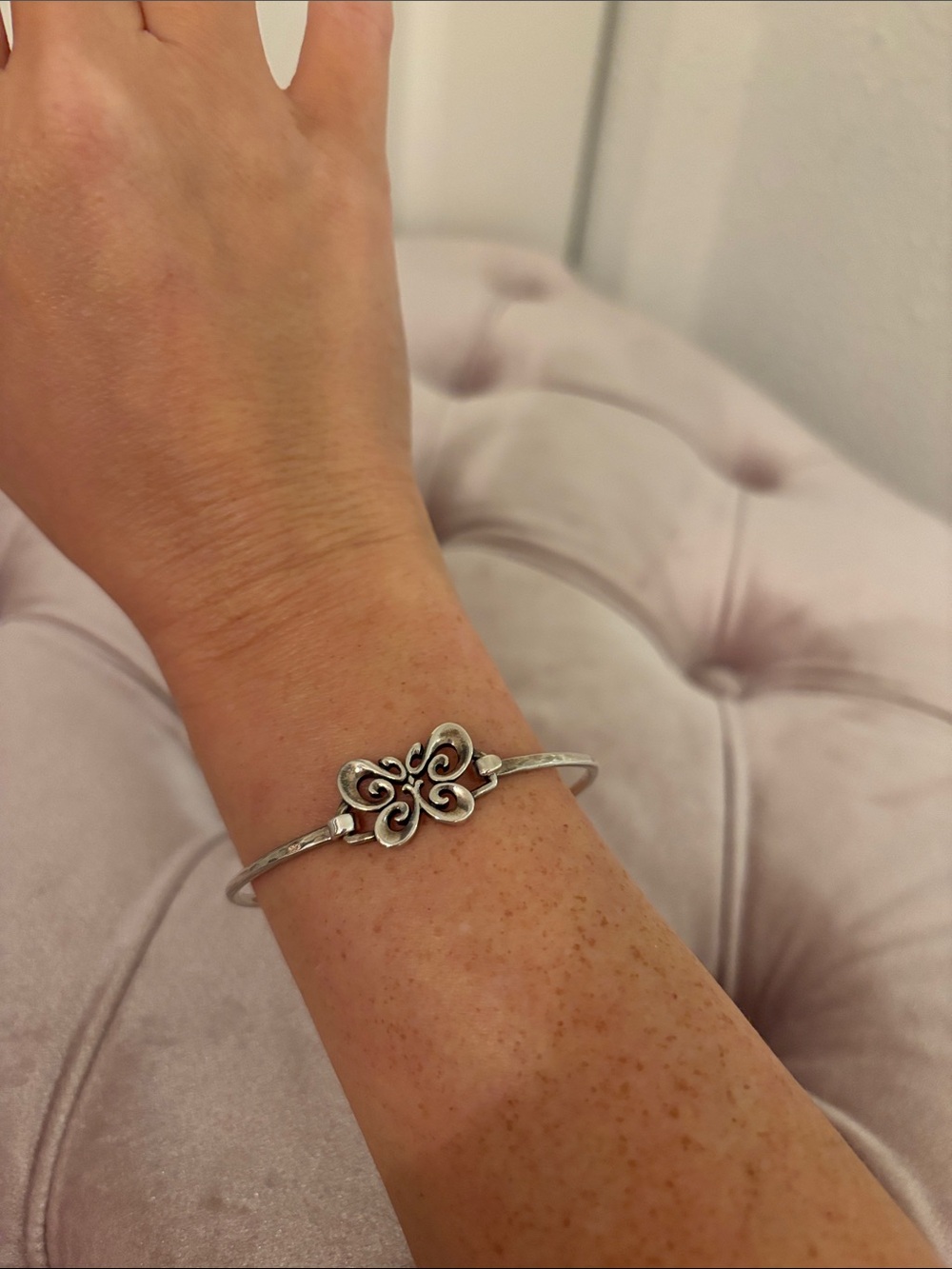 RETIRED James Avery Hammered Open Butterfly Hook On Bangle Bracelet - Picture 7 of 8